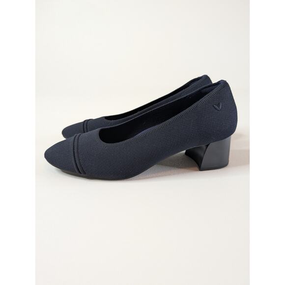 Vivaia Julie Arch Pro Pump Heels Shoes Womens Size 9 US 40 EU Navy Slip On - Picture 1 of 9
